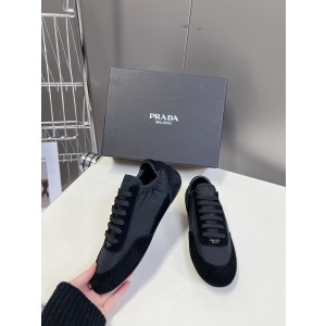 프라다 컬랩스 리나일론 및 스웨이드 스니커즈