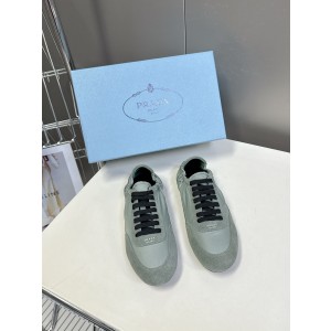 프라다 컬랩스 리나일론 및 스웨이드 스니커즈