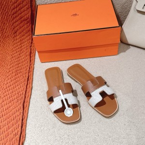 에르메스 오란 샌들