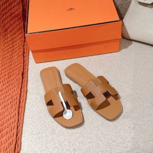 에르메스 오란 샌들 슬리퍼