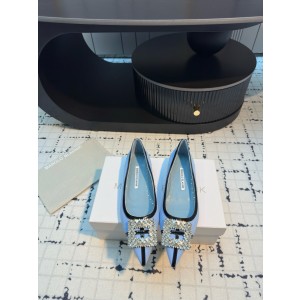 마놀로블라닉 플랫