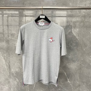 톰브라운 티셔츠