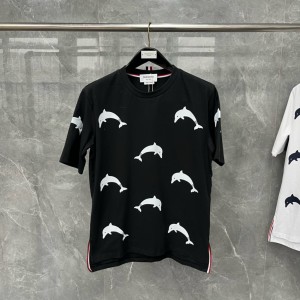 톰브라운 티셔츠