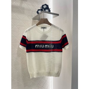 미우미우 로고 티