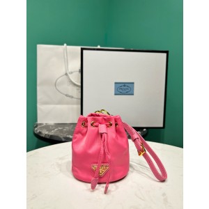 프라다 미니파우치