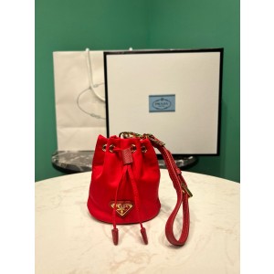 프라다 미니파우치